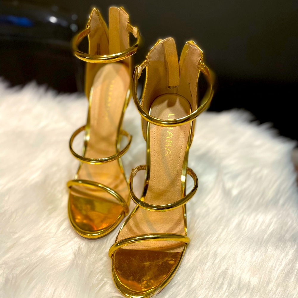 •LILANA gold shiny strapped heels• Size 10• Back zipper